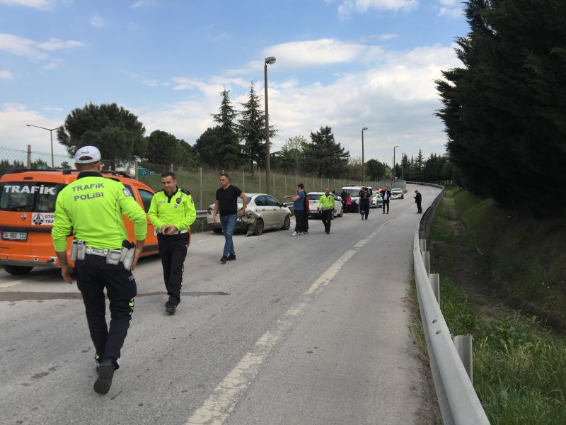 TEM’de zincirleme kaza: 6 yaralı